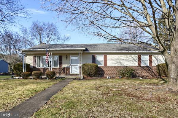 7 MCNAUGHTON DR, Duncannon, PA 17020