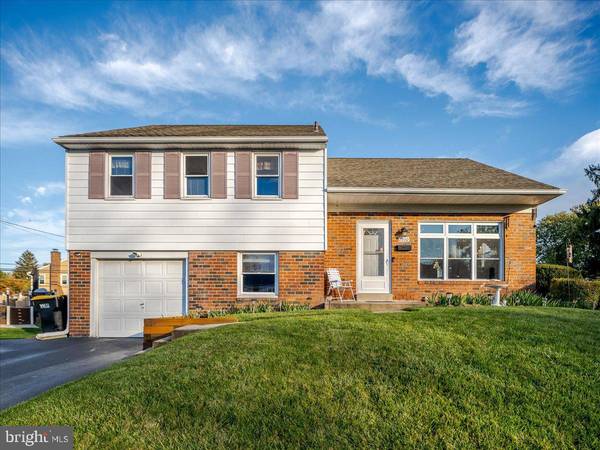 2930 MICHELE DR, Norristown, PA 19403