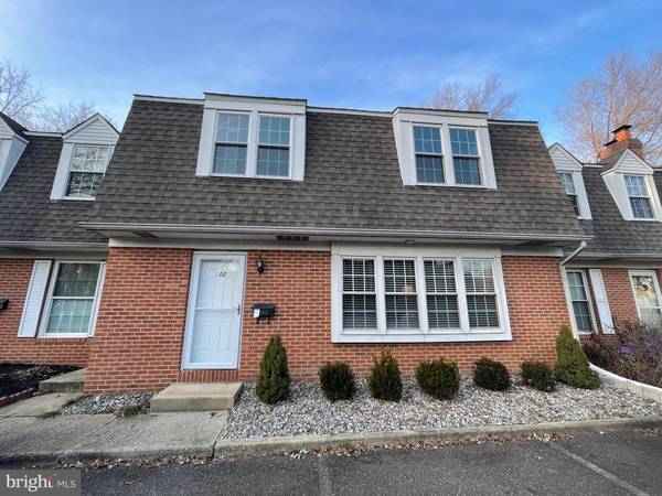 303 DAWSON ST #102, Moorestown, NJ 08057