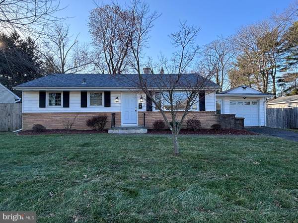 15 SHELLEY, Hamilton, NJ 08690