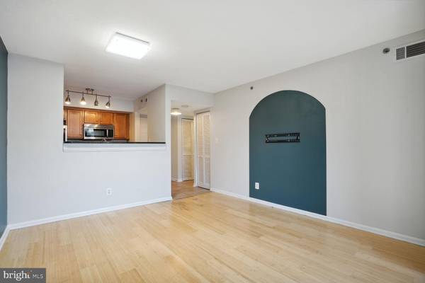 Arlington, VA 22201,1024 N UTAH ST #225