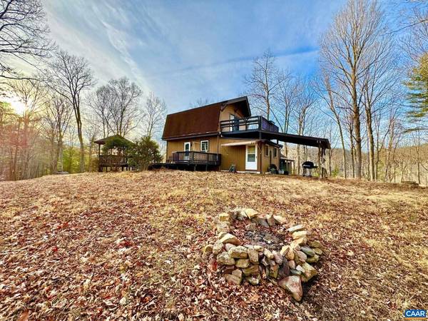 97 INDIAN TRAIL RD, Vesuvius, VA 24483