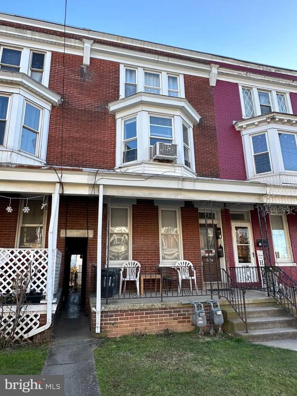 1124 W KING ST, York, PA 17404