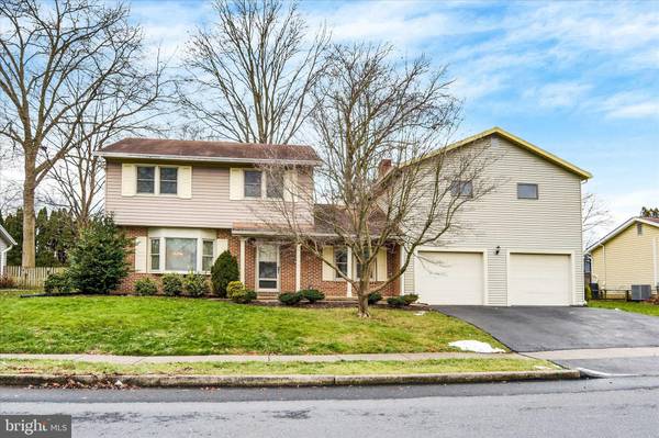 223 BEAVER DR, Mechanicsburg, PA 17050