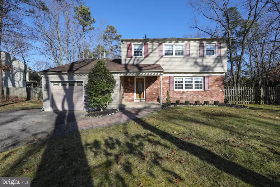 4 HOLLYBROOK WAY, Voorhees, NJ 08043