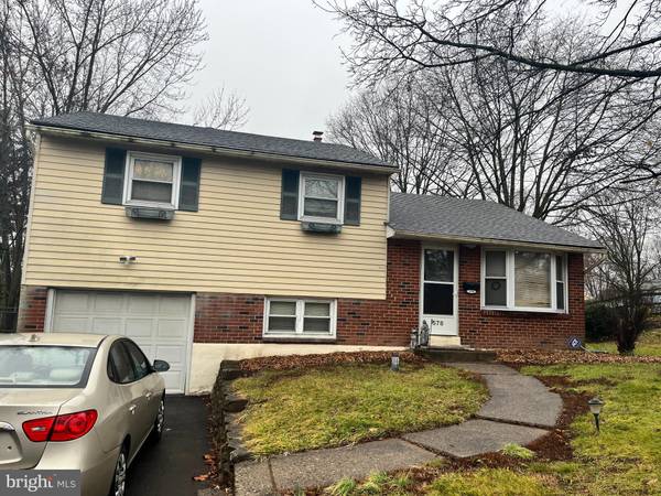 578 DIAMOND ST, Sellersville, PA 18960