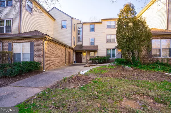 Monmouth Junction, NJ 08852,4263 BAYBERRY CT