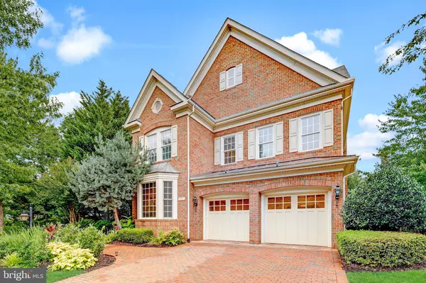 3541 SCHUERMAN HOUSE DR, Fairfax, VA 22031