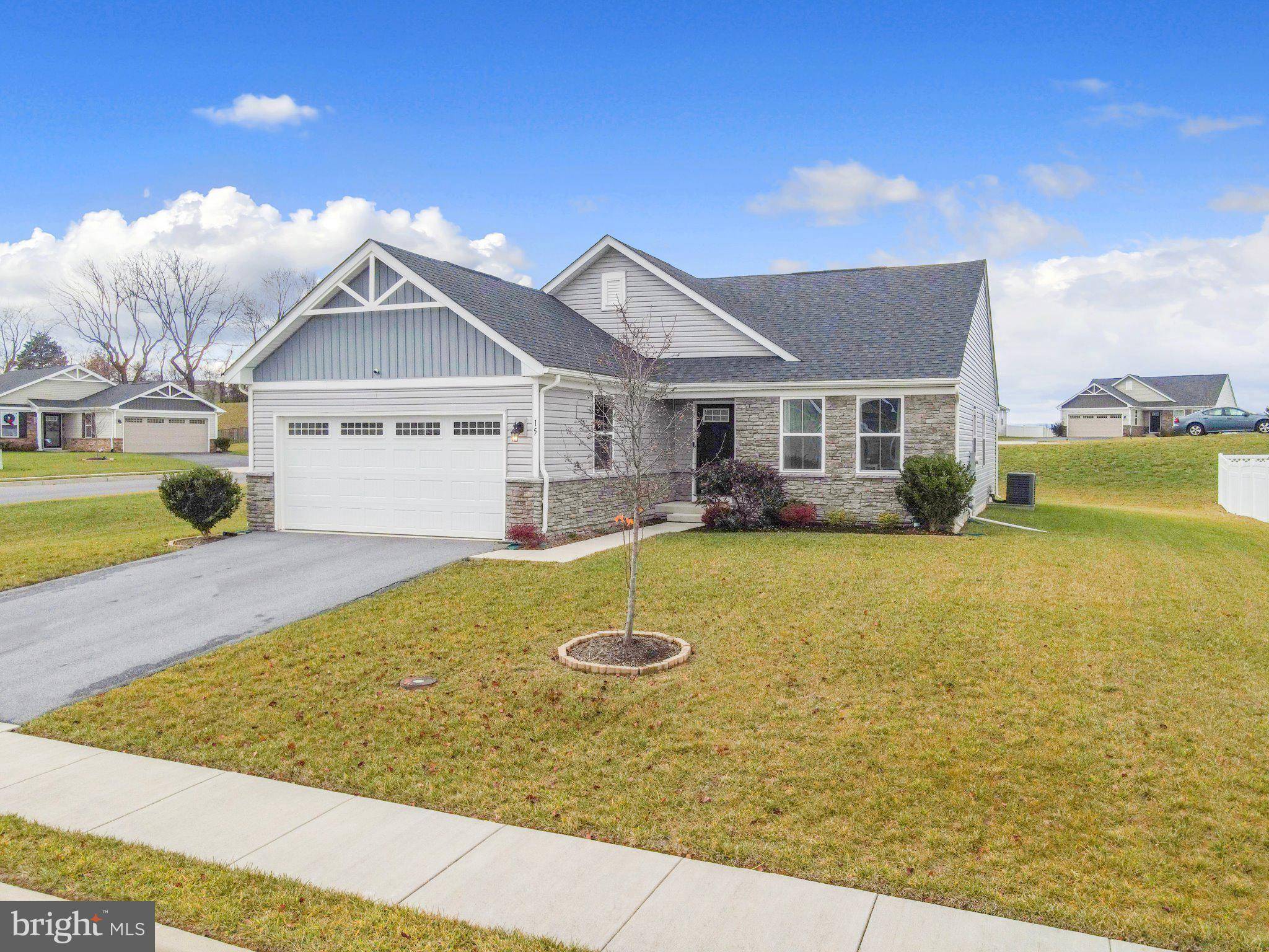 15 LAXFIELD CT, Martinsburg, WV 25405