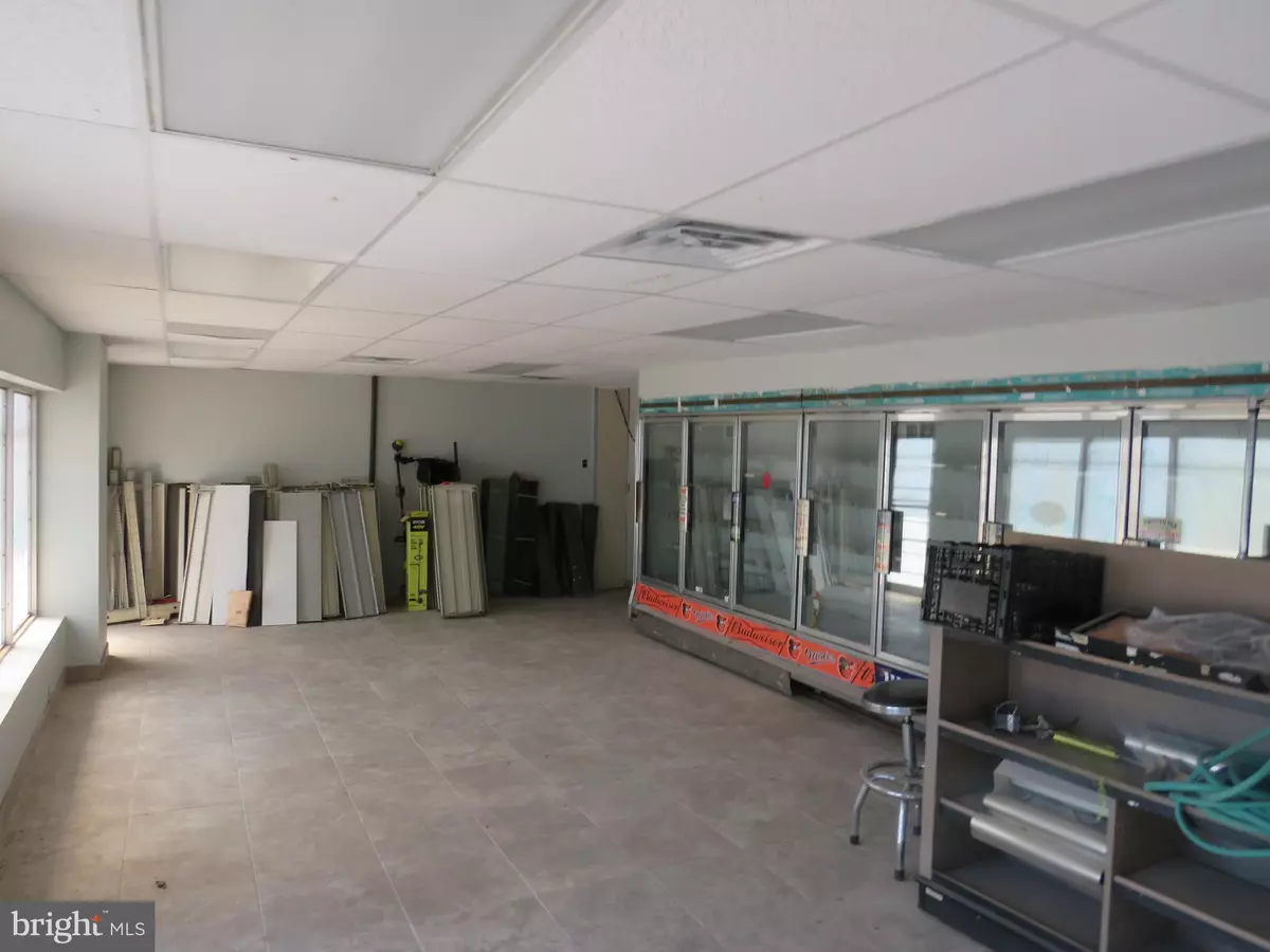 Halethorpe, MD 21227,4526 WASHINGTON BLVD