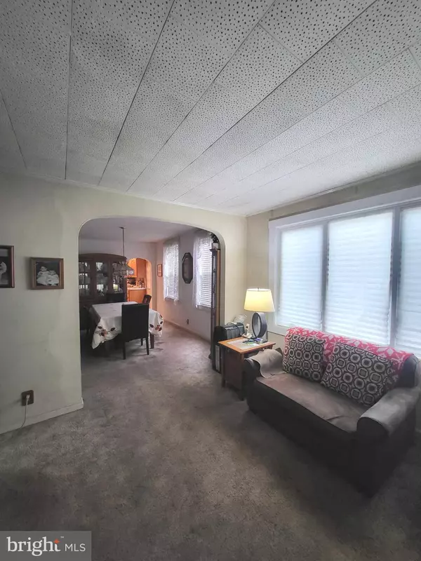 Merchantville, NJ 08109,5 RUSSELL AVE