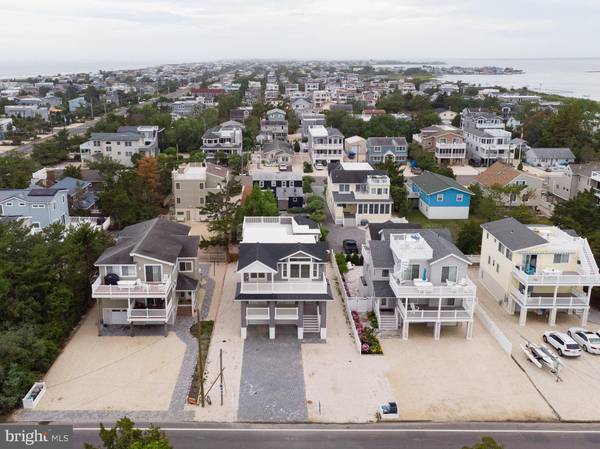 Barnegat Light, NJ 08006,6 W 20TH ST