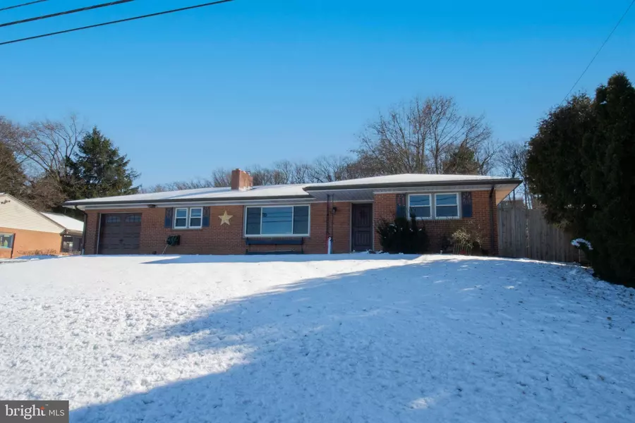 3166 BOWMAN RD, Lancaster, PA 17601