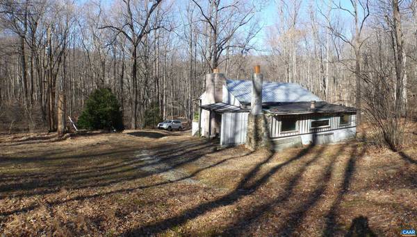 5286 CUB CREEK RD, Roseland, VA 22958