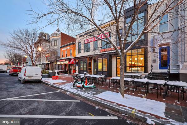 Washington, DC 20003,729 8TH ST SE
