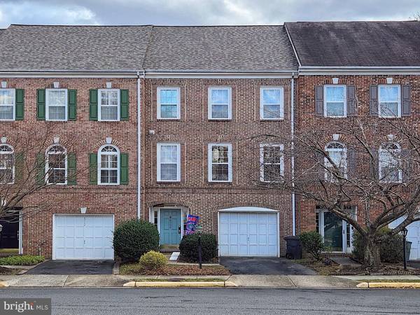 4708 BIDEFORD SQ, Fairfax, VA 22030