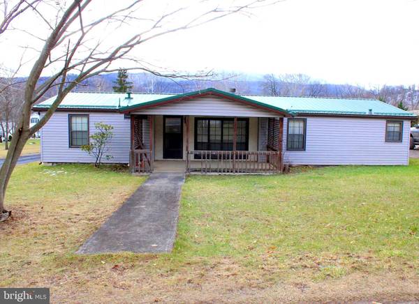 4799 N FORK HWY, Cabins, WV 26855