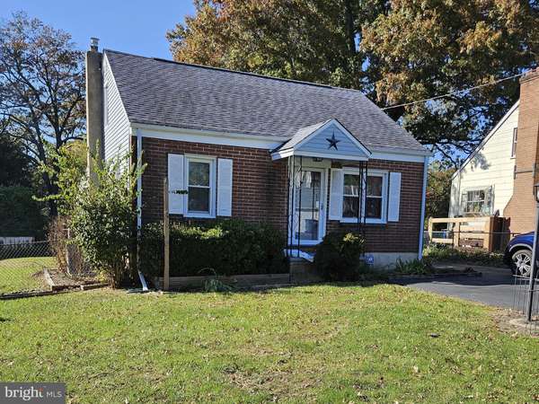 19 LAUREL AVE, Newark, DE 19711