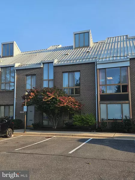 6261 EXECUTIVE BLVD #14-C, Rockville, MD 20852