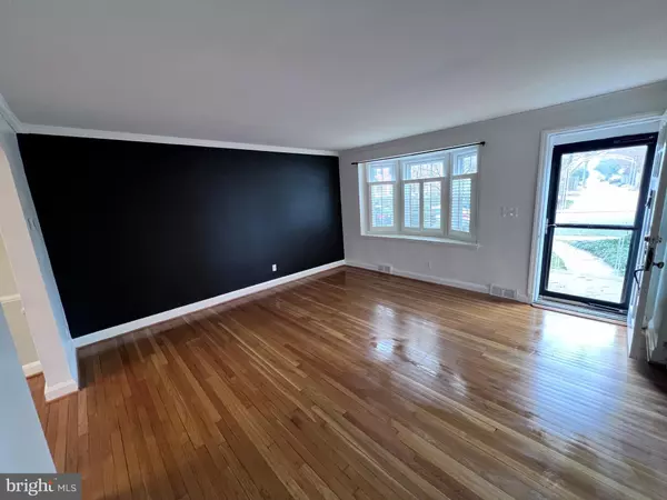 Baltimore, MD 21212,6816 PINEHURST RD