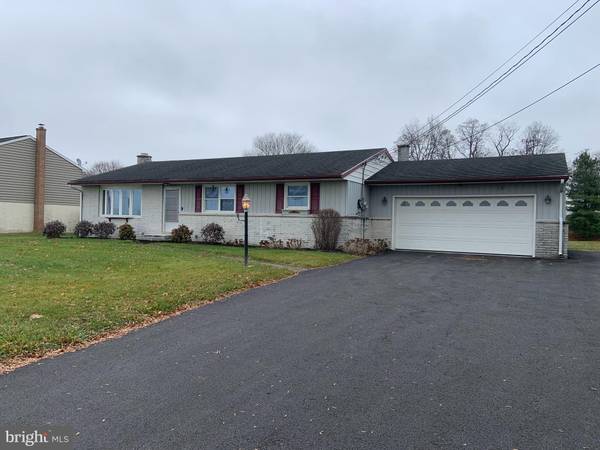 75 N LINE RD, Stevens, PA 17578