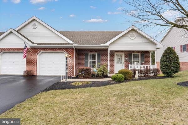 10 REDBUD DR, Mechanicsburg, PA 17050