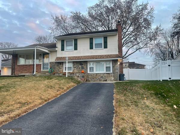 393 WESTFIELD DR, Broomall, PA 19008