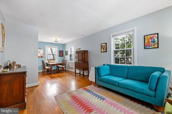 317 E MOUNT IDA AVE, Alexandria, VA 22301