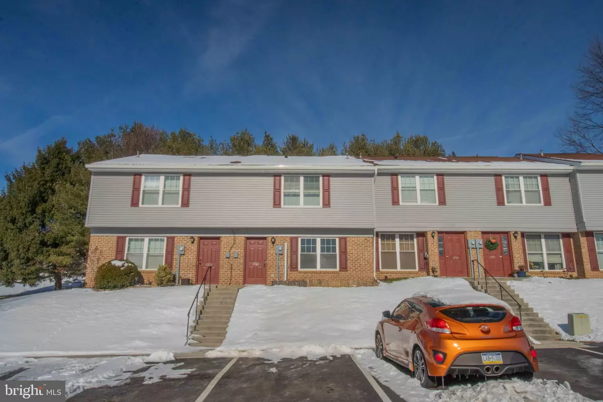 York, PA 17406,1761 LONG DR #244