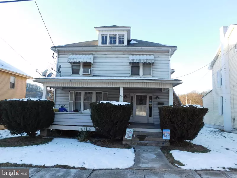 519 EAST WALNUT STREET, Lewistown, PA 17044