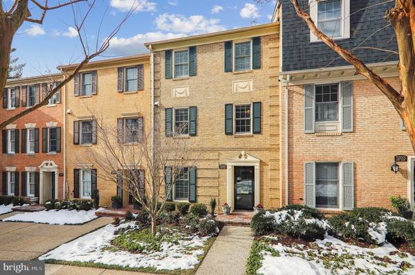 5205 CROWN ST #3, Bethesda, MD 20816