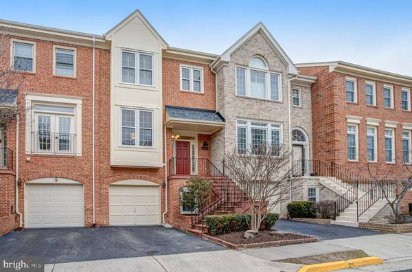 6254 TRACI JOYCE LN, Alexandria, VA 22310