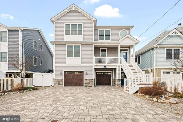 28 BUDD DR, Manahawkin, NJ 08050