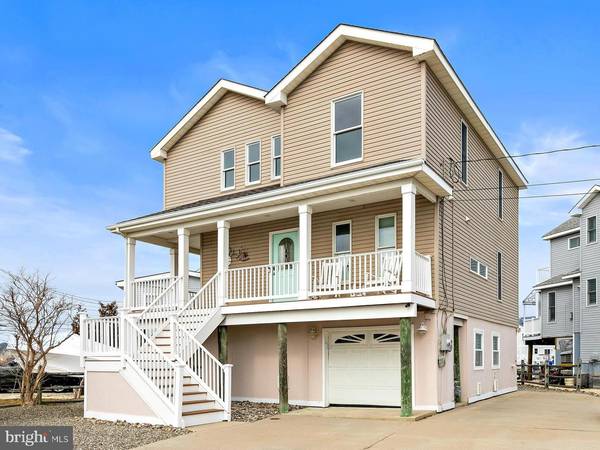 8 MARIN LN, Manahawkin, NJ 08050