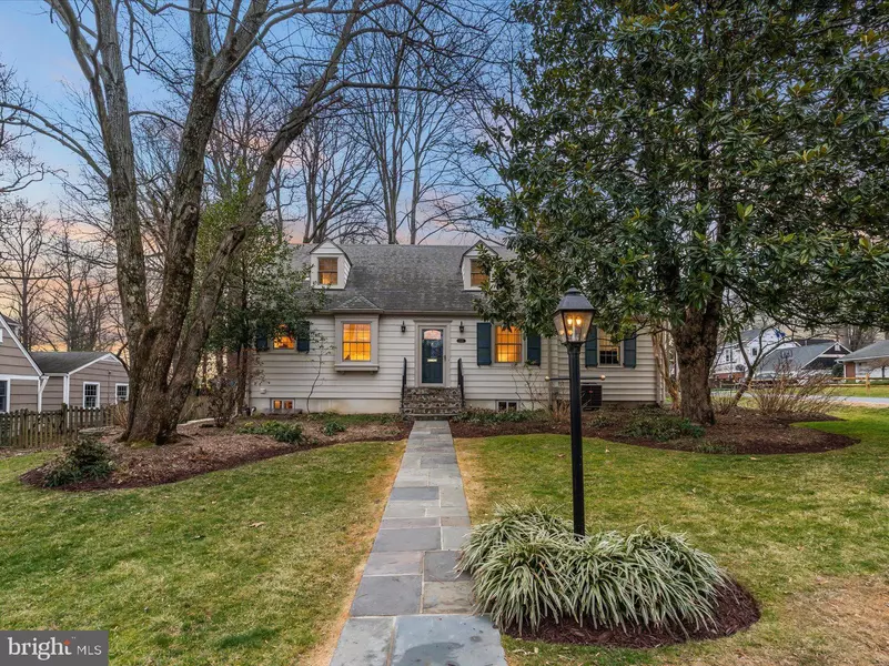 2352 GREENWICH ST, Falls Church, VA 22046