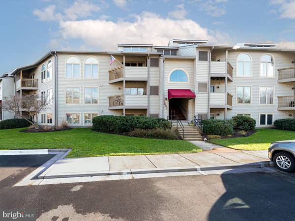 Annapolis, MD 21403,7002-#202 CHANNEL VILLAGE CT #202