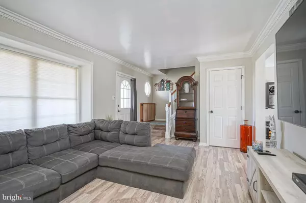 8 WILLOW CT, Sicklerville, NJ 08081