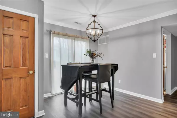 Blackwood, NJ 08012,43 KNOLL DR