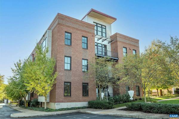 202 DOUGLAS AVE #3C, Charlottesville, VA 22902