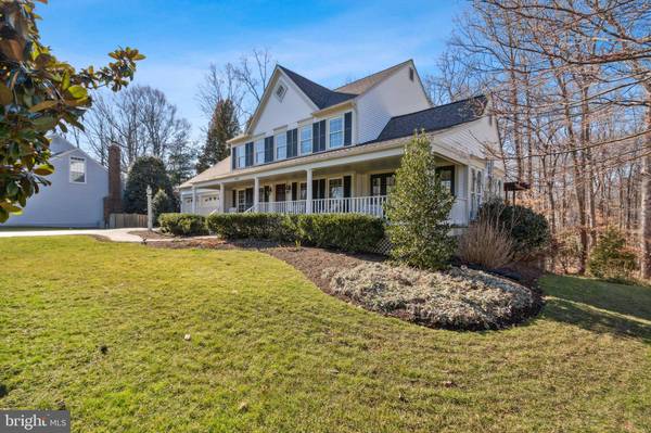 8508 HERON POND LN, Fairfax Station, VA 22039