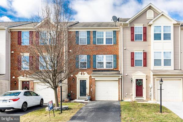 12 FOREST VIEW TER, Hanover, PA 17331