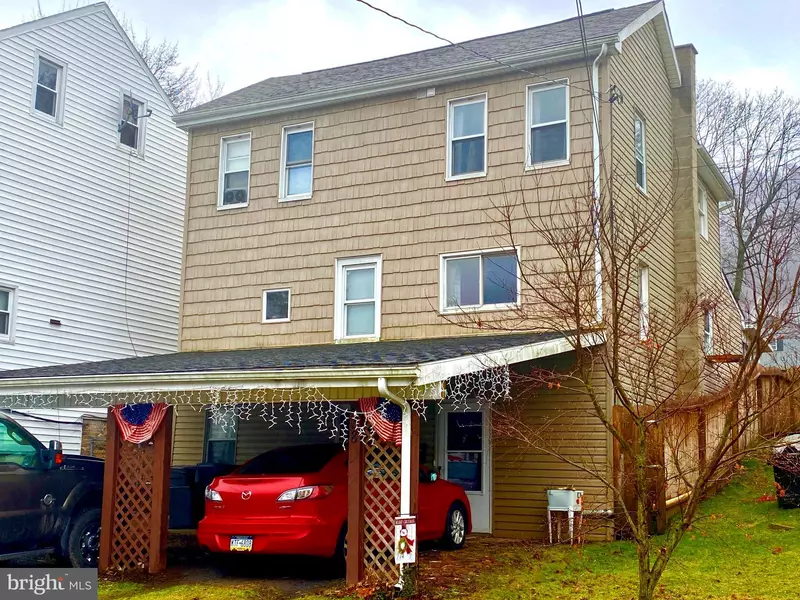 638 W MARKET ST, Trevorton, PA 17881