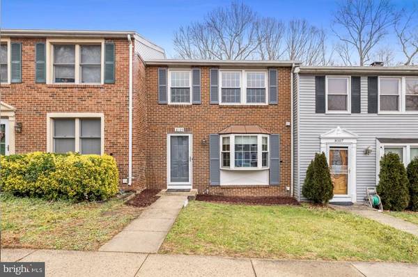 8105 WILLOWDALE CT, Springfield, VA 22153