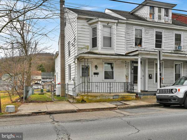 Tremont, PA 17981,119 W MAIN ST