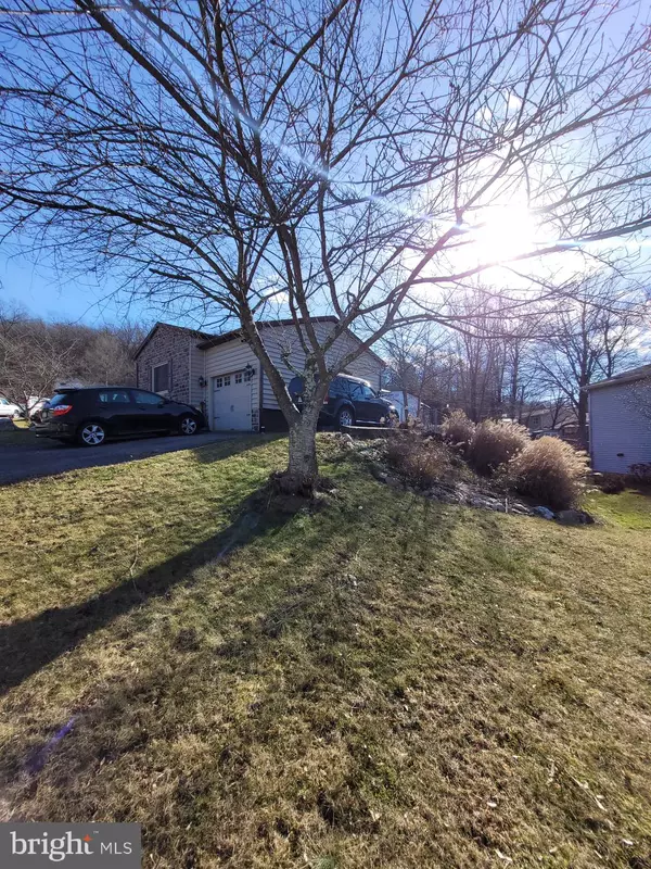 Mount Holly Springs, PA 17065,16 YANKEE DR