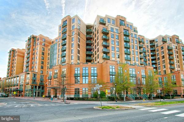 2720 S ARLINGTON MILL DR S #1008, Arlington, VA 22206