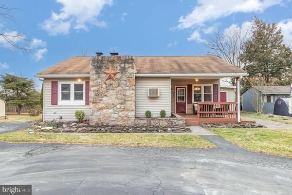 3037 SPRING RD, Carlisle, PA 17013