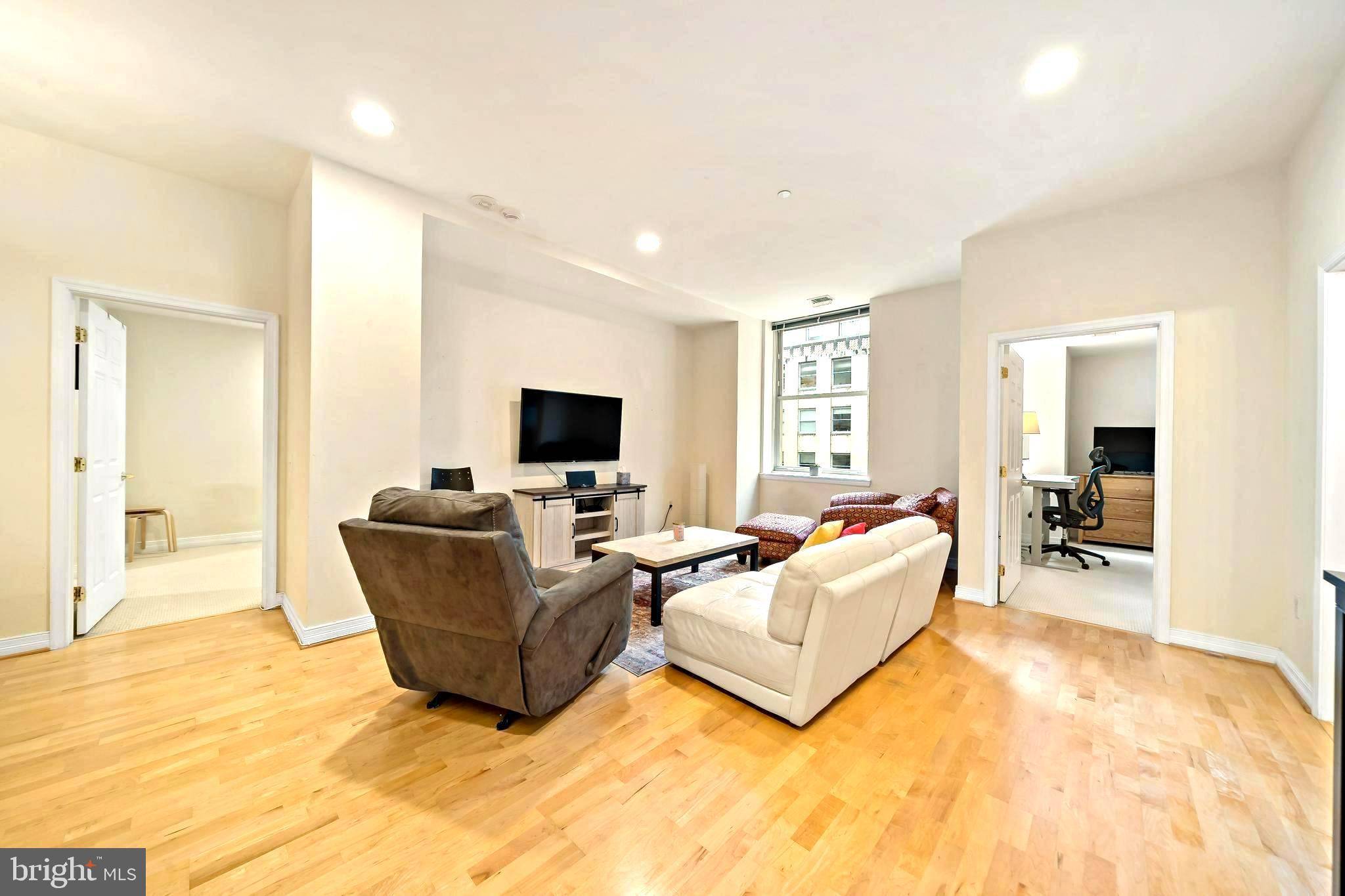 Philadelphia, PA 19103,1600 ARCH ST #1806