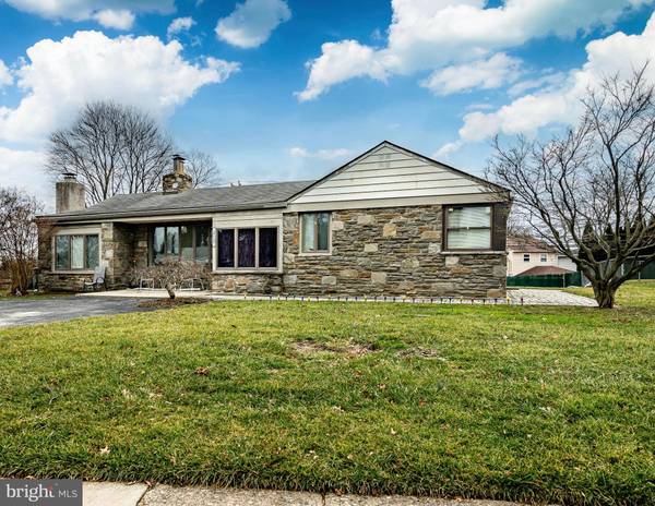 203 MORTON AVE, Broomall, PA 19008