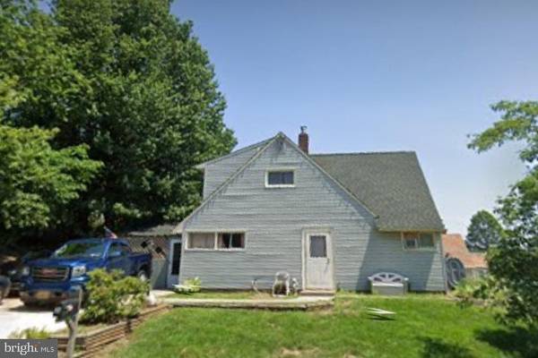 36 HUCKLEBERRY LN, Levittown, PA 19055